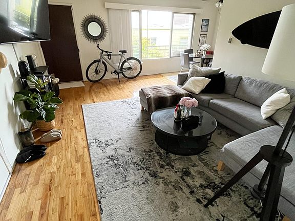 2nd image of 1117 10th St APT 8