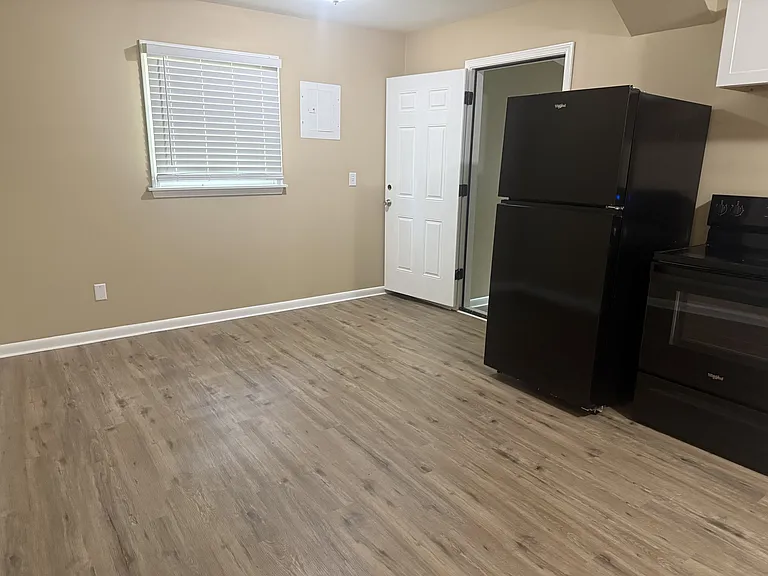5955 Windy Hill Cir S — Photo 4