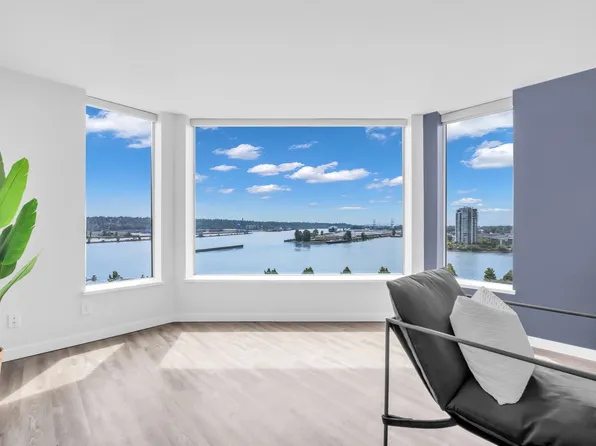 1065 Quayside Dr #1404, New Westminster, BC V3M 1C5