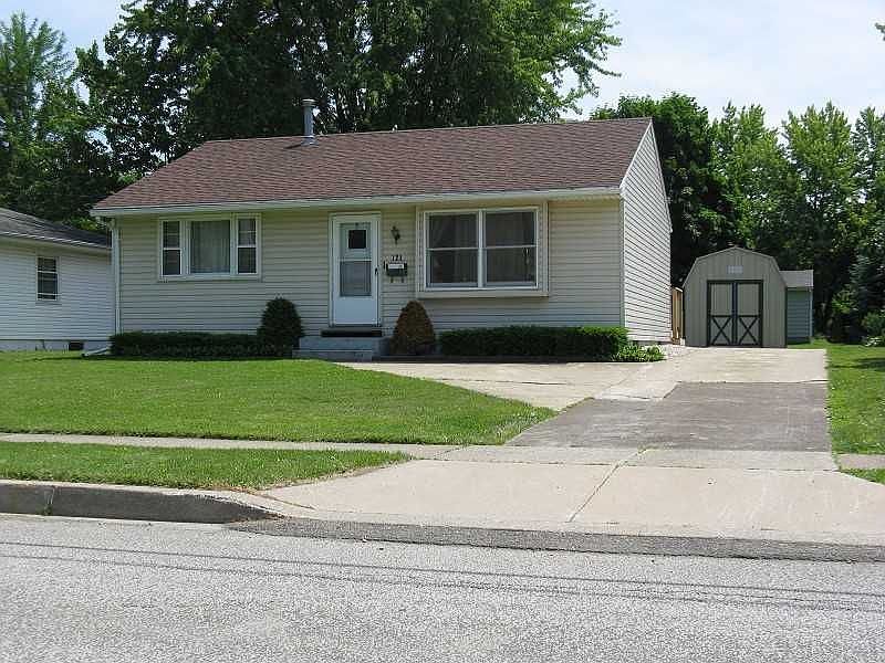 1st image of 121 Grahamville St