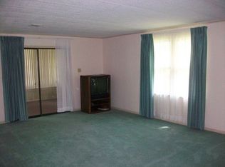 2823 Manatee Rd, Tavares, FL 32778