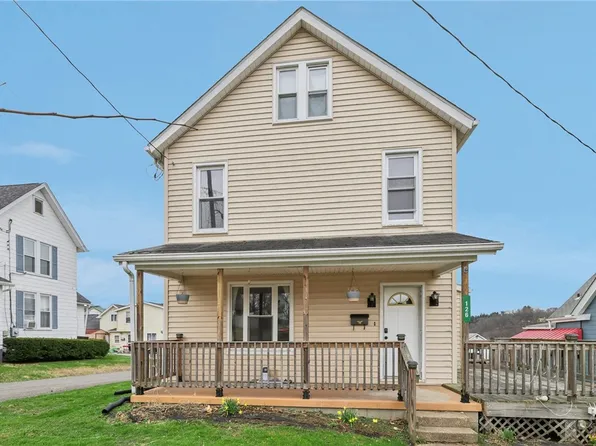 126 Floral Ave, Leechburg, PA 15656