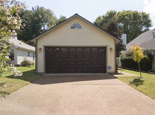 2700 Paddle Wheel Dr, Nashville, TN 37214