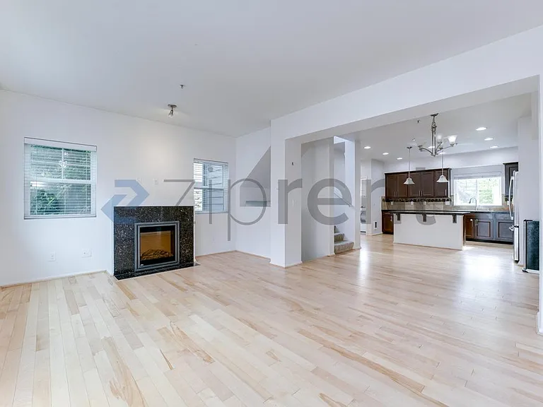 10351 156th Ln NE #101 — Photo 8