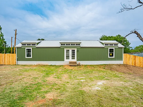 329 Vine St, Dublin, TX 76446