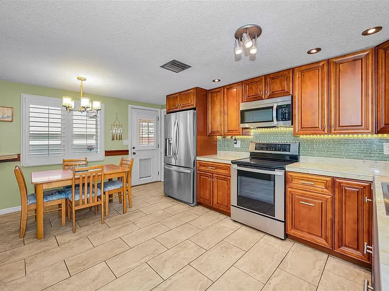 1000 Crane Ct — Photo 19