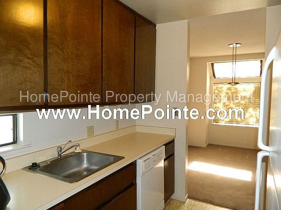3rd image of 6220 Gloria Dr APT 4