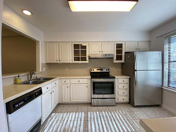 2nd image of 529 Frostwood Dr