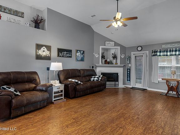 3rd image of 7353 Ashlyn Dr