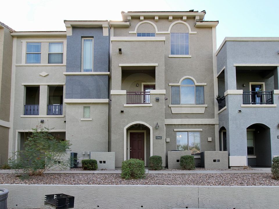 1st image of 2402 E 5th St Unit 1562