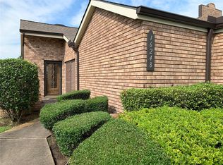 16248 Seahorse Dr, Houston, TX 77062