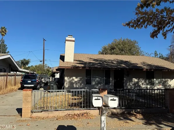 1118 E Campus Way APT A, Hemet, CA 92543