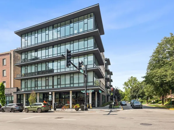 (undisclosed Address), Oak Park, IL 60302