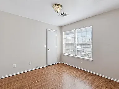 602-604 Welston Cir #1 — Photo 7
