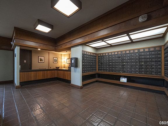 3rd image of 2121 Ala Wai Blvd APT 4002