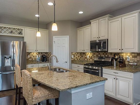 4th image of 6944 Old Benton Dr