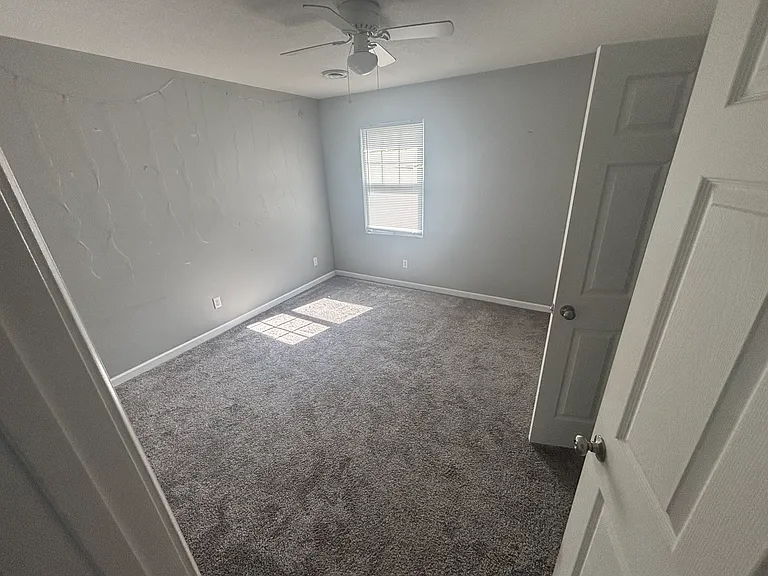 533 Davis St — Photo 13