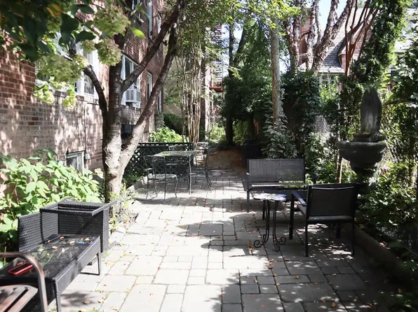 86-10 34th Avenue image 14 of 18