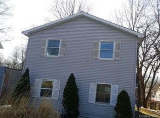 6 Circle Ave, Ellenville, NY 12428