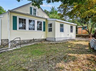 176 Talcott St, Woonsocket, RI 02895