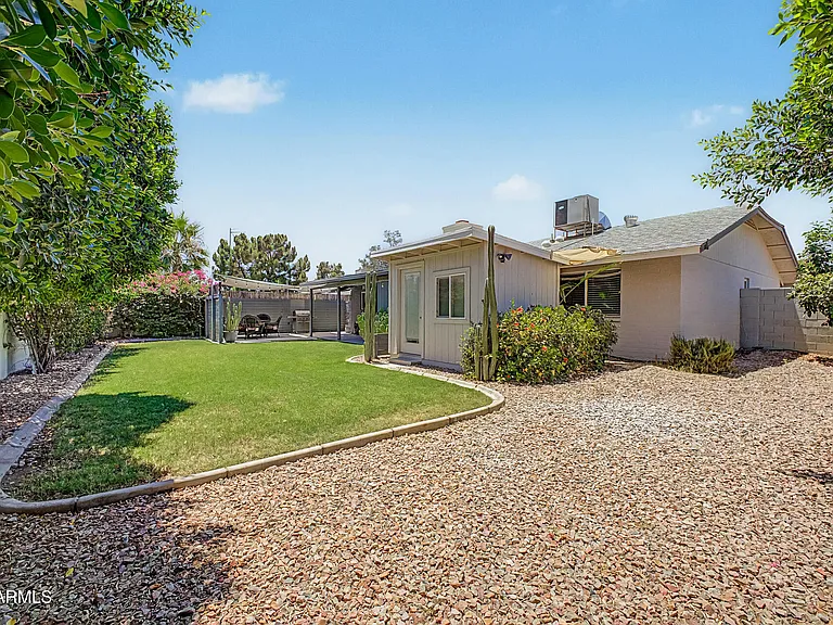 139 E Heather Ave — Photo 33