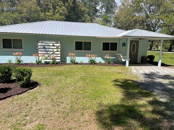 840 E 1st St, Midway, GA 31320