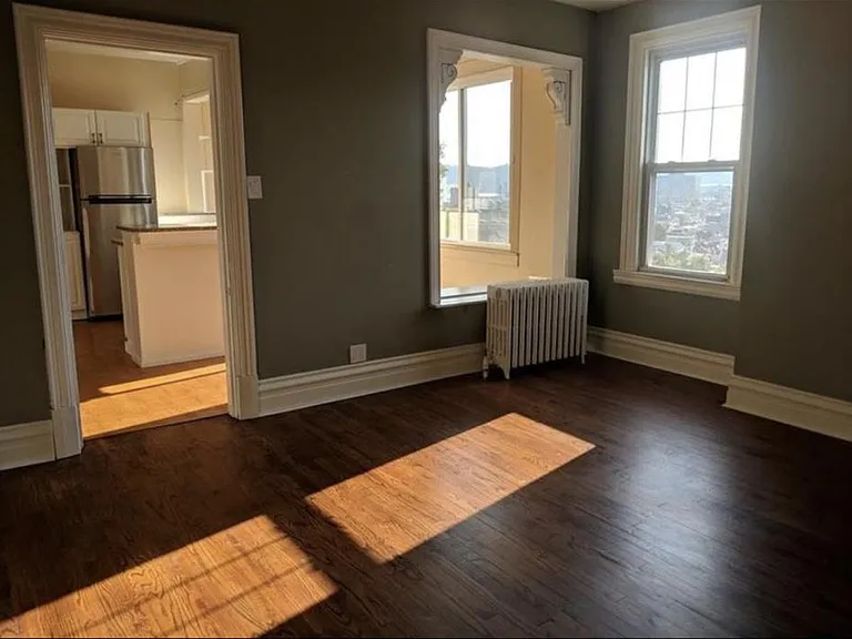 1105 Goettman St #2 — Photo 10