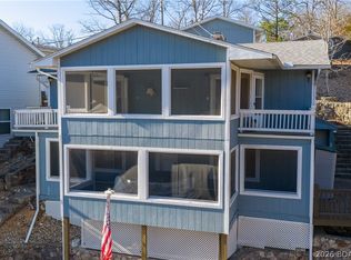 830 Shawnee View Dr, Sunrise Beach, MO 65079