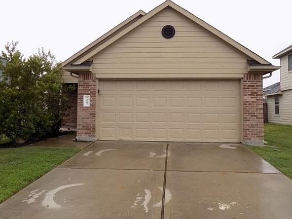 4th image of 21608 Donata Cir