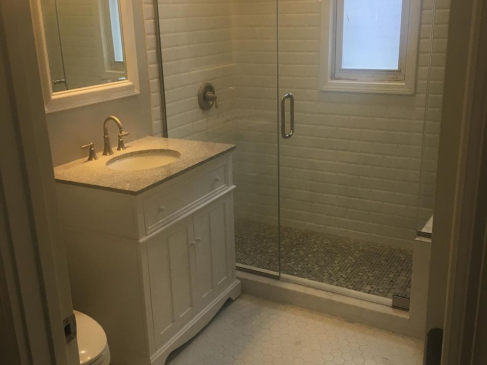 Bathroom 1 on first level