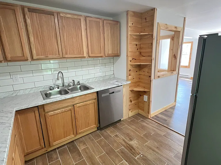 706 Penn St #1 — Photo 1