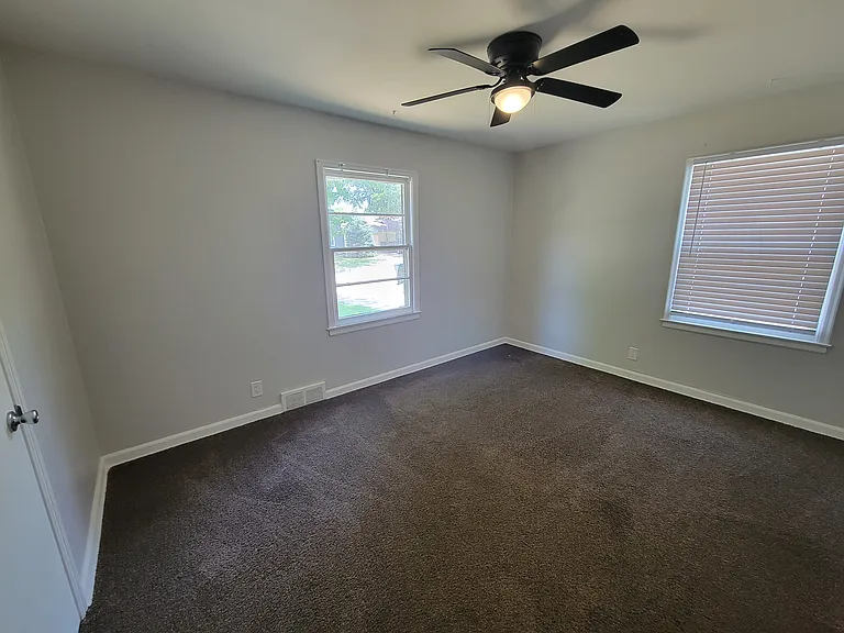 5935 E Bellaire Ave — Photo 14