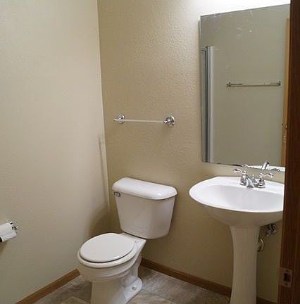 1706 Birchwood Bath 2