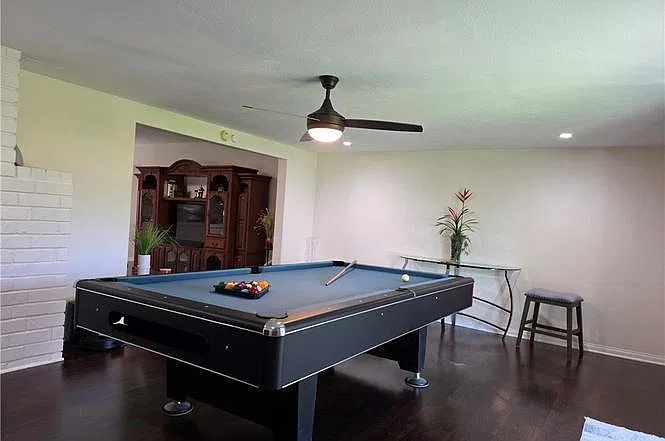 3 bed, 1585 sqft, $4,211 — Photo 4