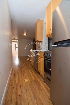 Rented by Red Sparrow Realty Group | media 37