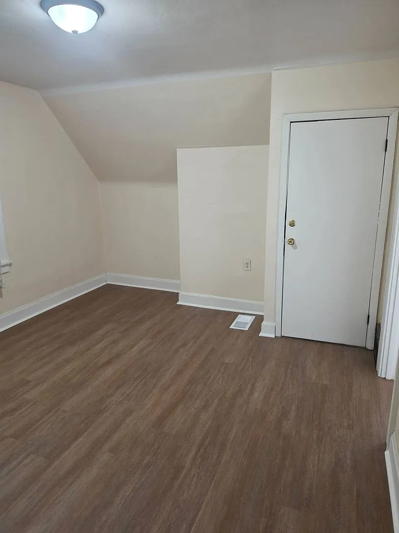 3405N10thJ — Photo 3