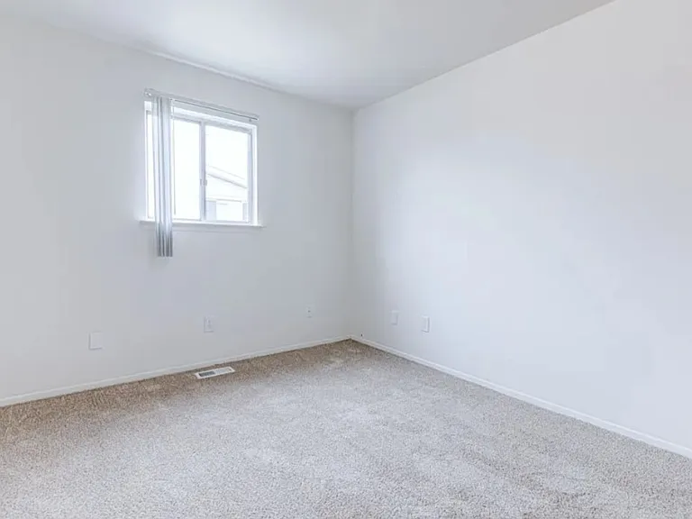 Riverside Townhomes — Photo 10