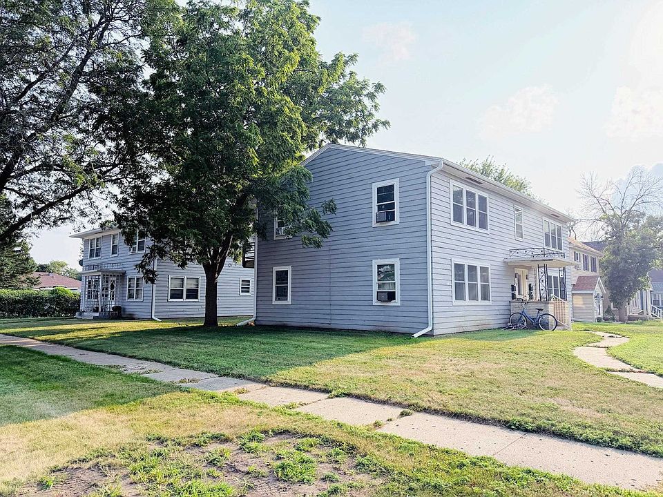 2nd image of 206 W 3rd St