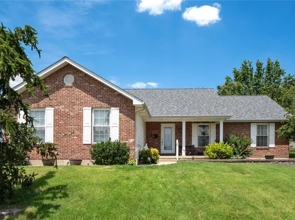 501 Arch View Ct, Columbia, IL 62236