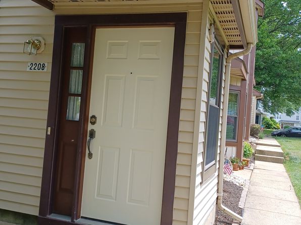 2208 Clark Ct
