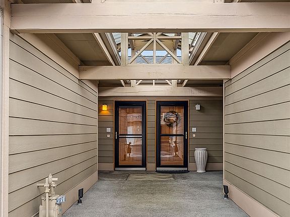 2nd image of 1204 23rd Avenue #B4
