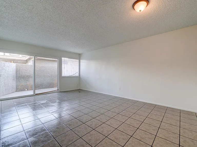 2696 N 43rd Ave #33C — Photo 9