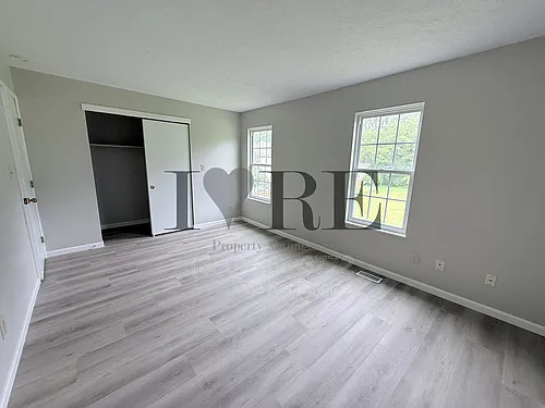 859 Crofton Pl Photo 1