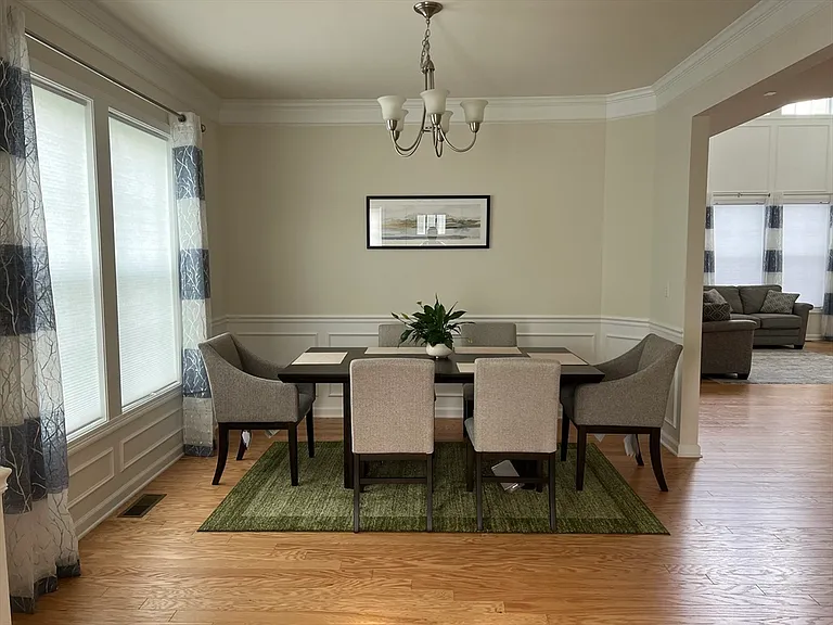 16 Poplar Ln #16 — Photo 2