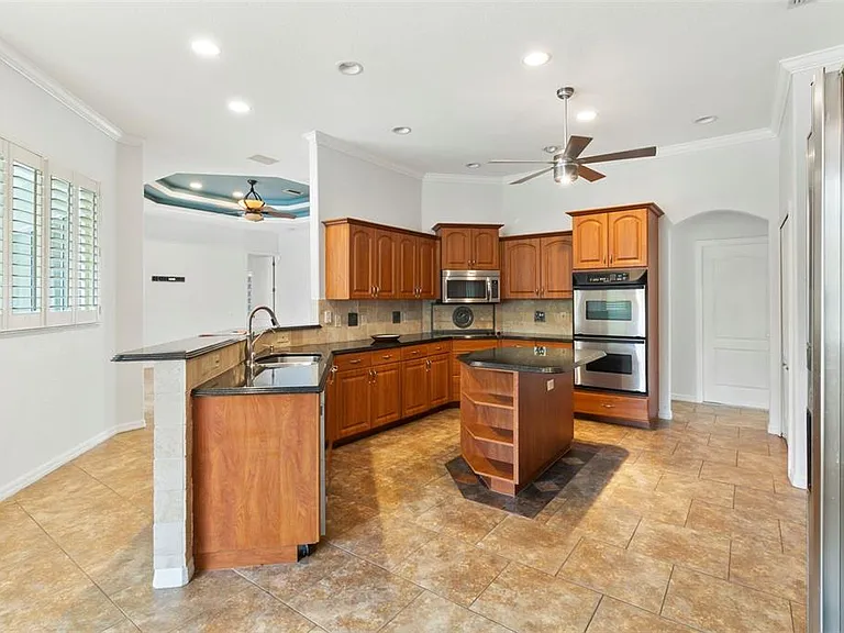 281 Hallcrest Ter — Photo 24
