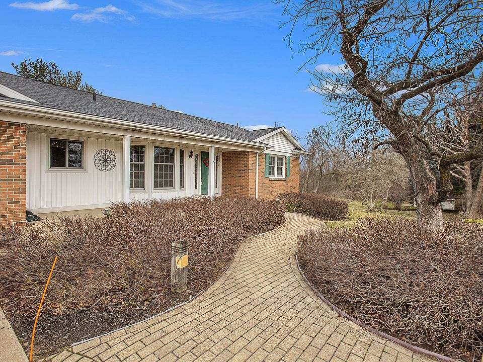 3510 Springbrook Dr NW, Grand Rapids, MI 49544 Zillow