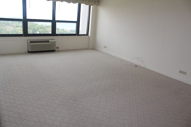 1st image of 5100 N Marine Dr APT 15B