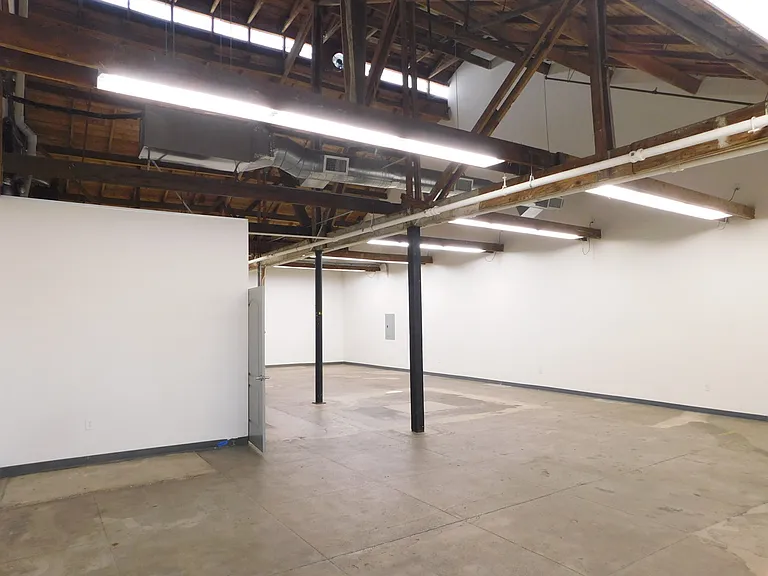 560 E Commercial St #4A — Photo 18