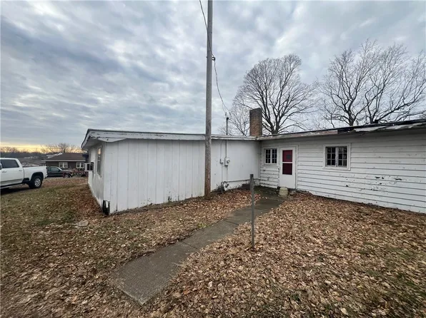605 N Main St, Georgetown, IL 61846