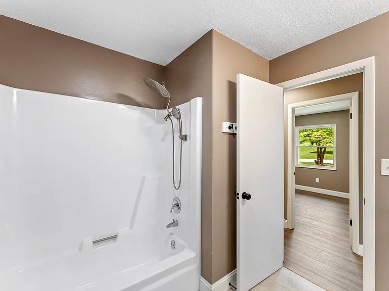 105 Meadowlark Dr — Photo 17